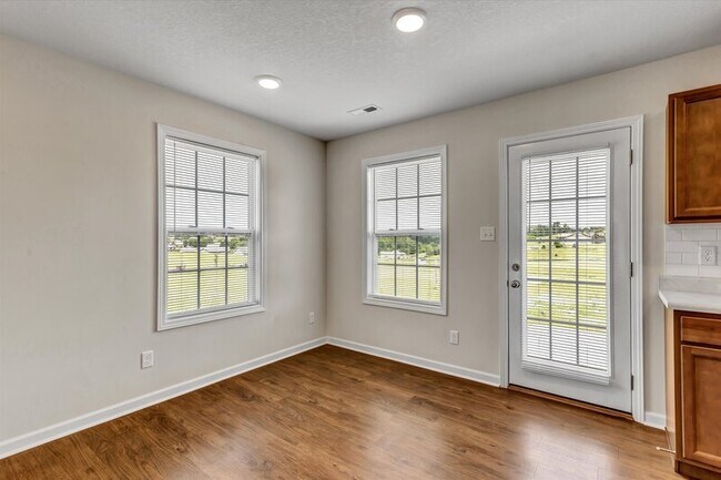 Building Photo - 2030 McCleary Rd