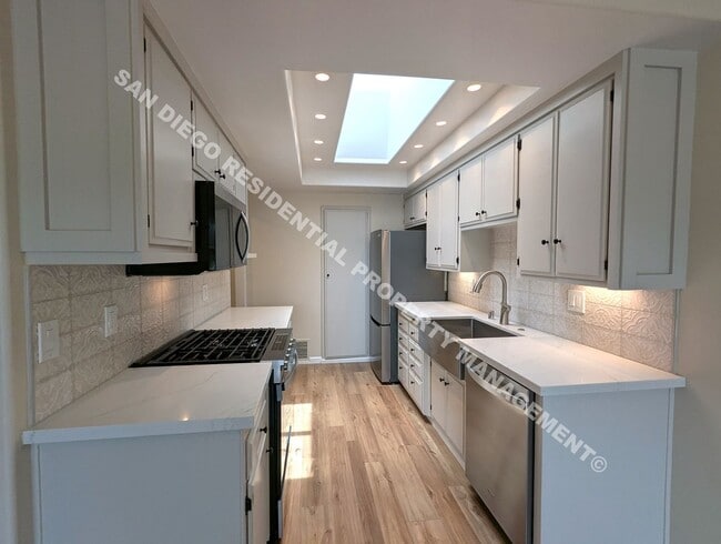 Building Photo - 12435 Rios Rd