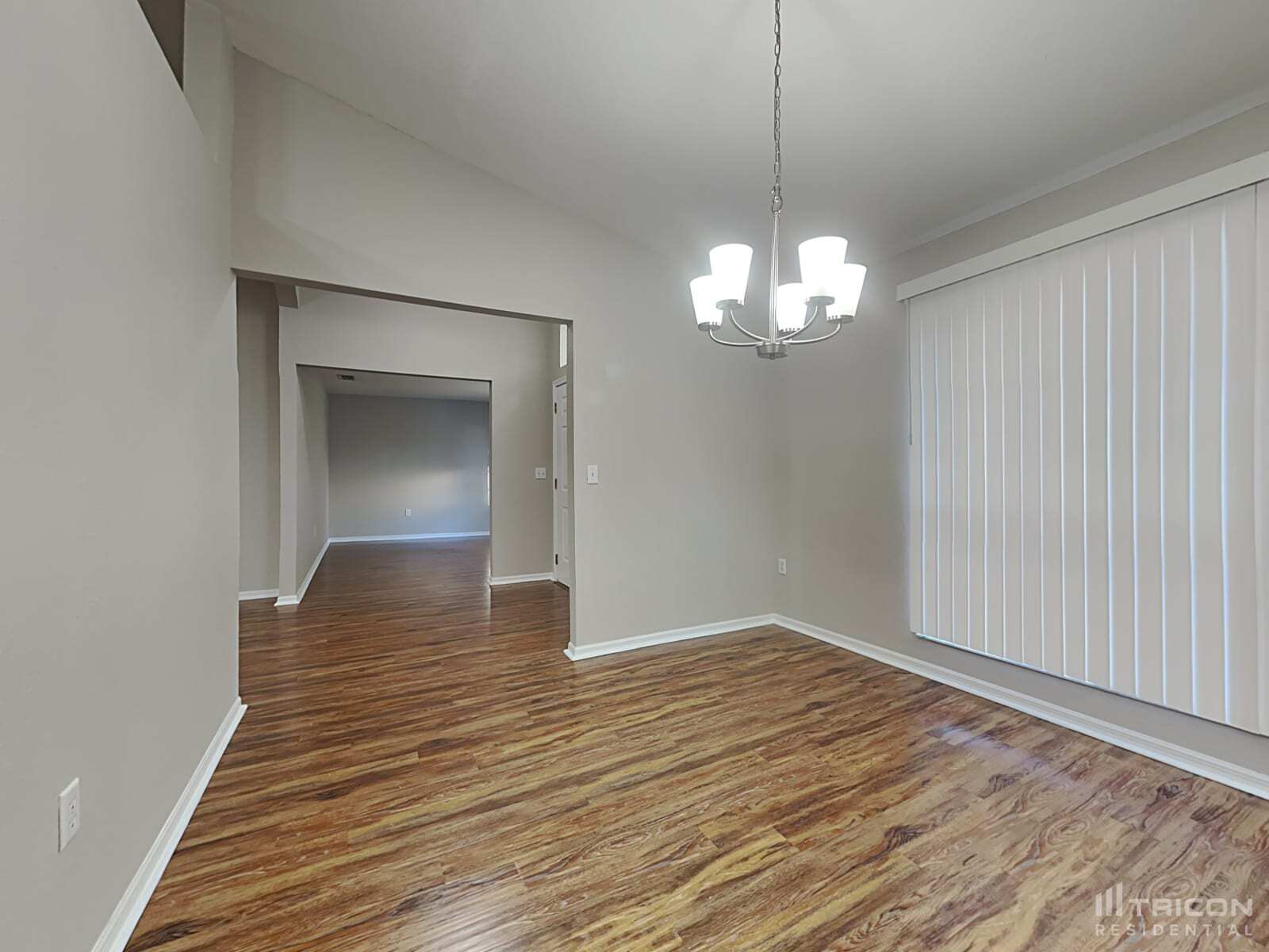 Building Photo - 415 Carriage Crossing Cir