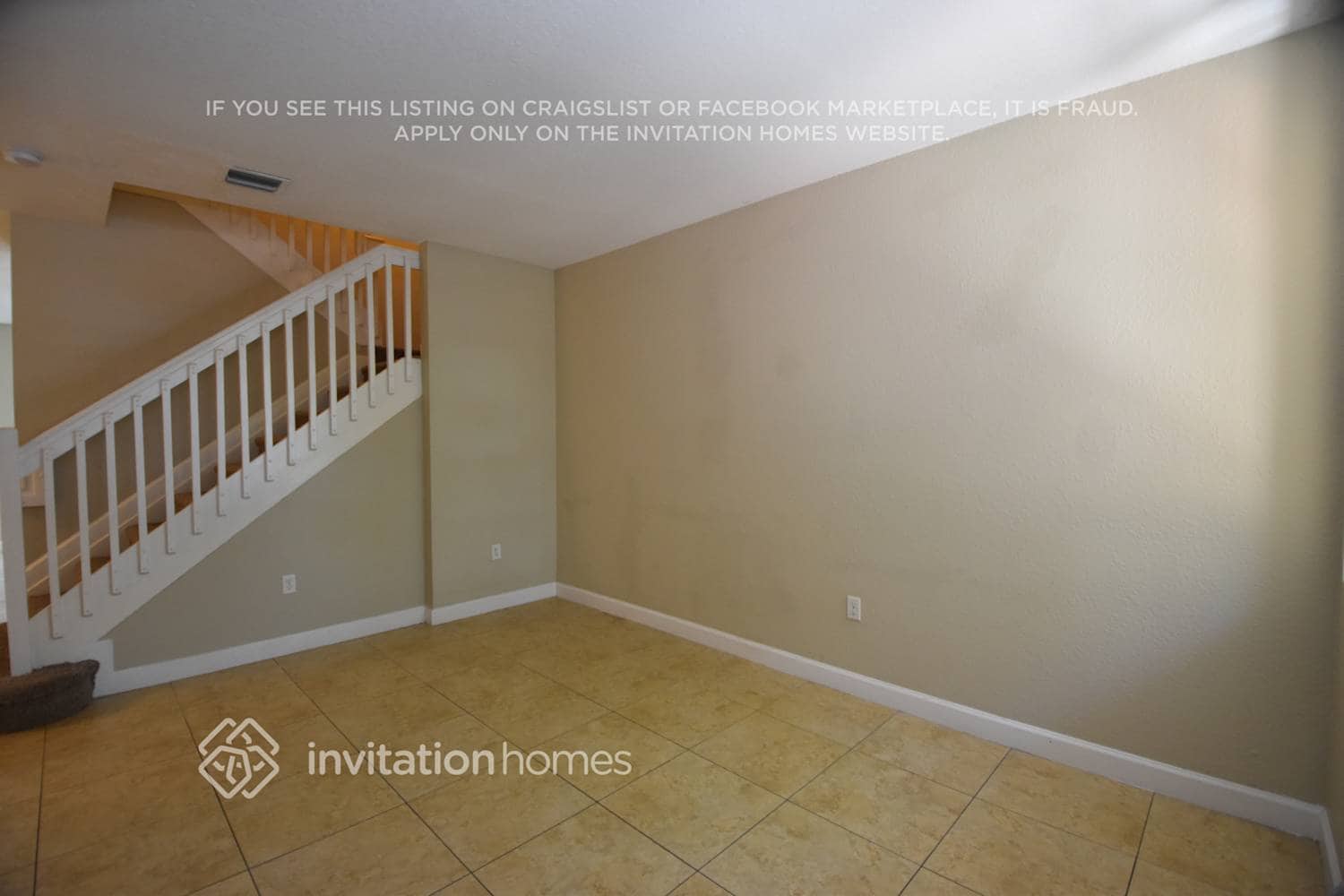 Building Photo - 20769 NE 10th Ct