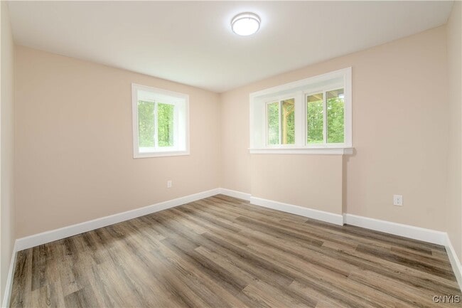 Building Photo - 141 Engles Rd