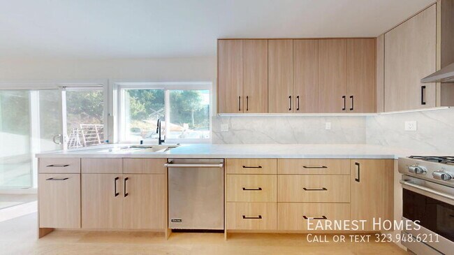 Building Photo - 4455 Deanwood Dr