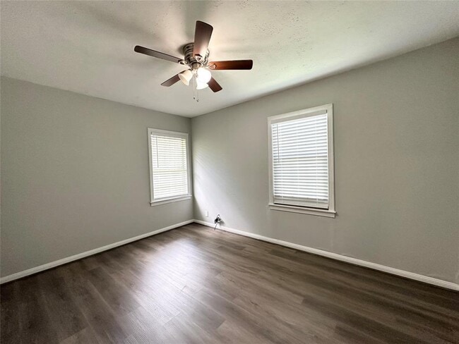 Building Photo - 3723 Cosby St