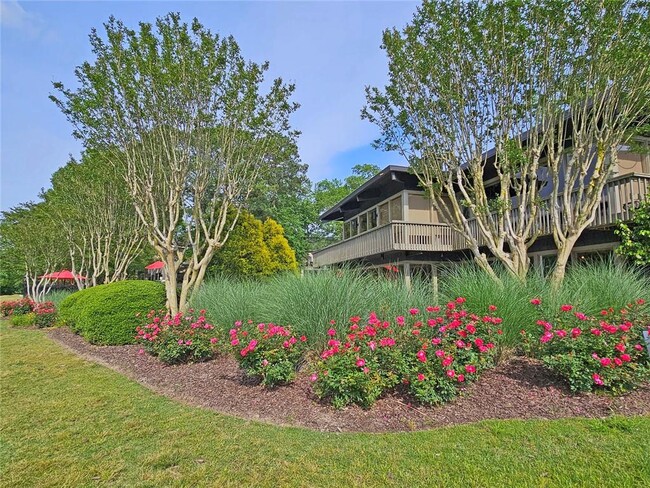 Building Photo - 38 La Rue Pl NW