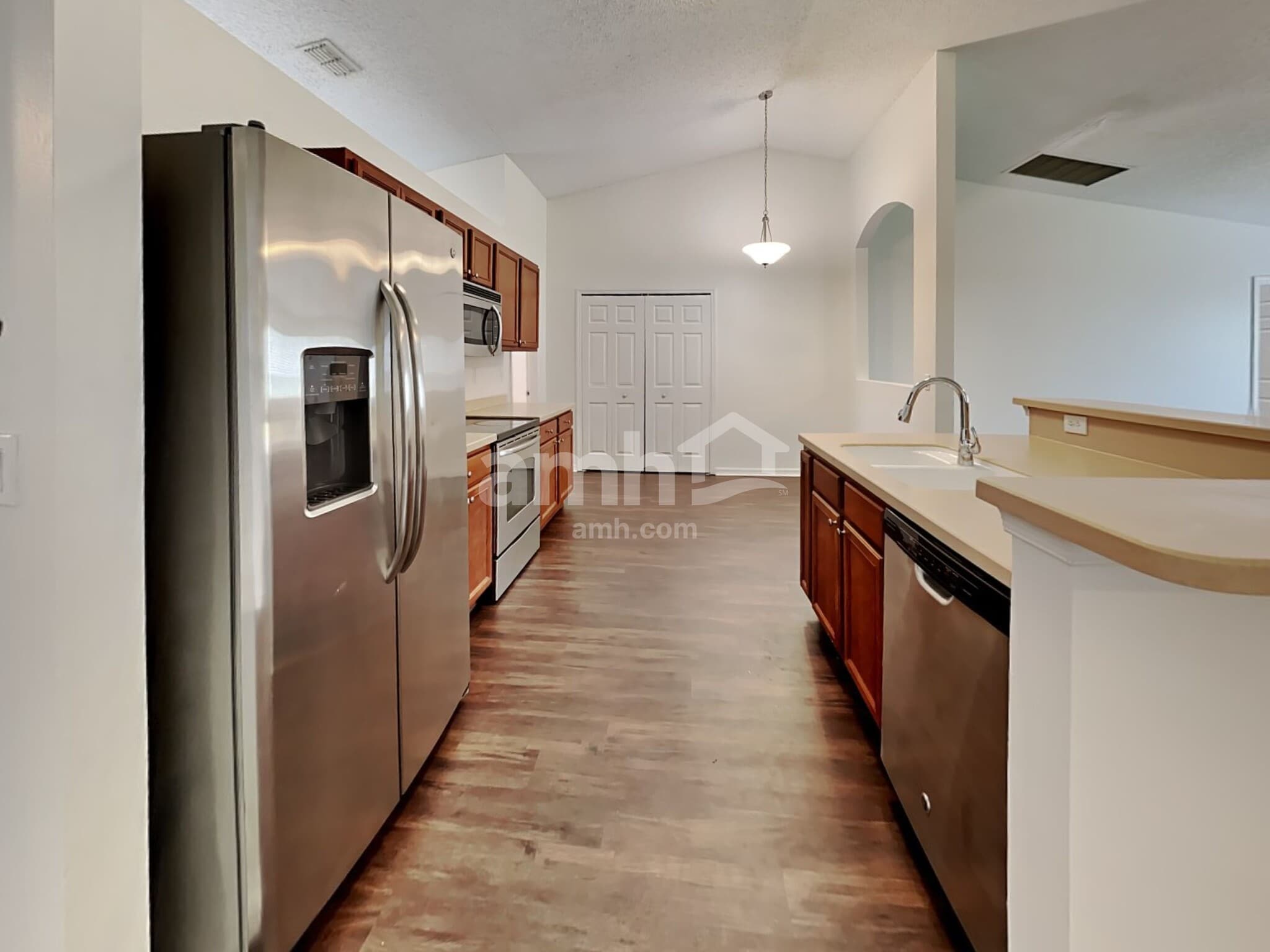 Building Photo - 1234 SW Alesio Ln