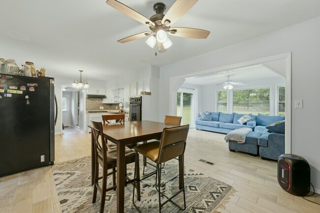 Building Photo - 3014 Rollingwood Ct SE