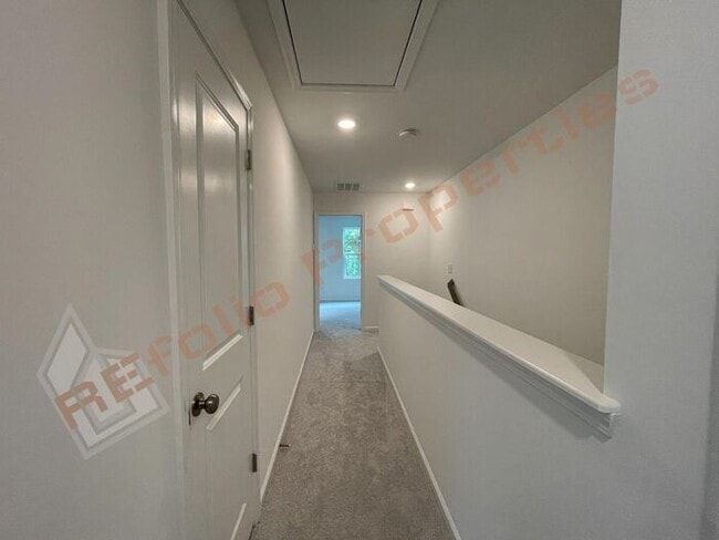 Building Photo - Brand New 2BR/3BA Townhome in Prime Apex L...