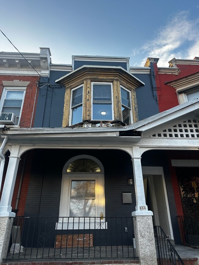 Building Photo - West Philly