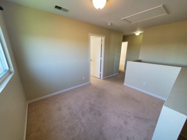 Building Photo - 3465 Avalon Lake Dr SW