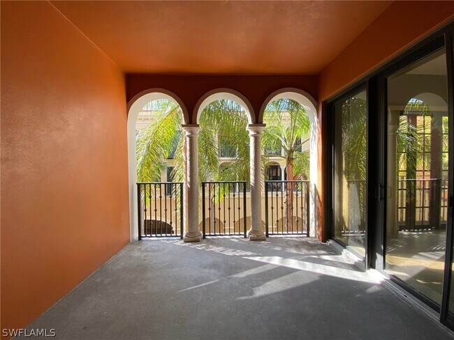 Building Photo - 8010 Via Sardinia St