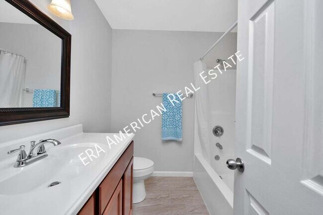 Building Photo - 120 Willard Rd NW