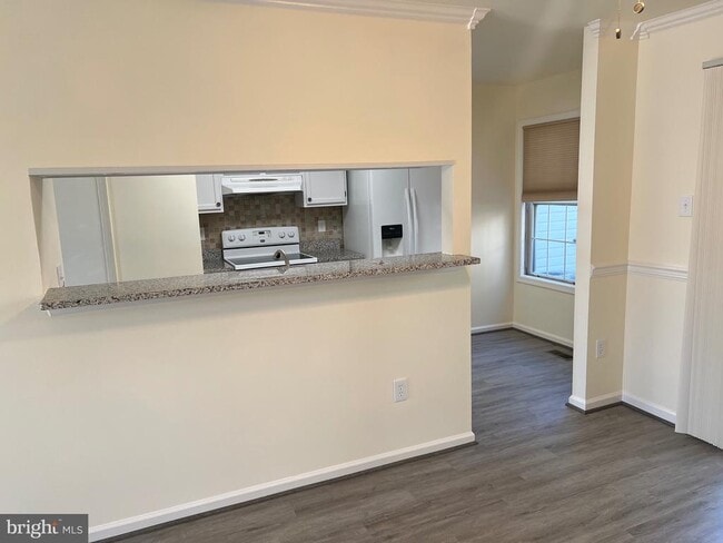 Building Photo - 11541 Brundidge Terrace