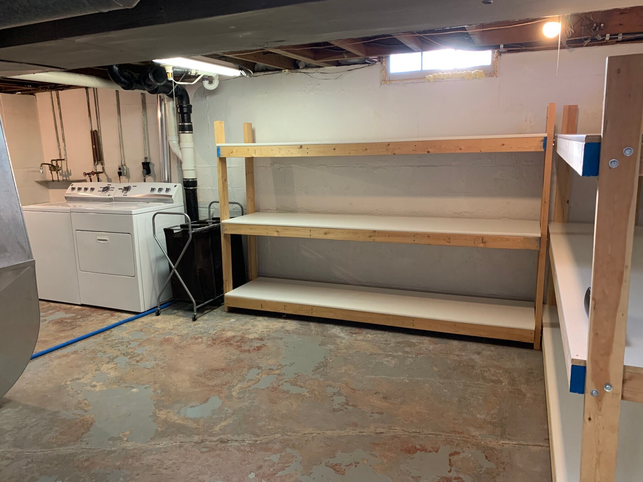 Building Photo - 1915 N Alvin St