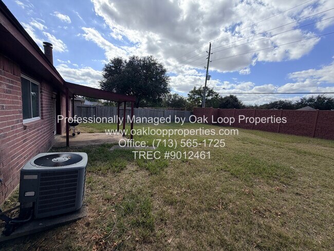 Building Photo - 1927 Oakwell Ln