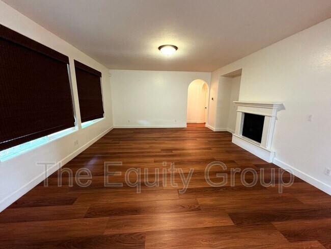 Building Photo - 3047 W Harold Ct