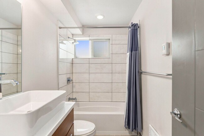 Building Photo - 1540 Sturgus Ave S