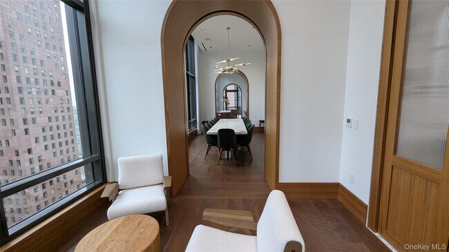 Building Photo - 135 E 47th St