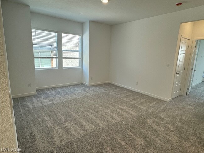 Building Photo - 2552 Venetia Pointe St