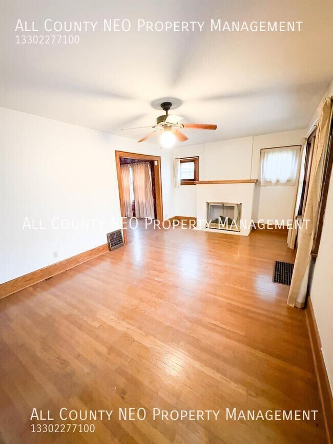 Building Photo - 1051 Brown St