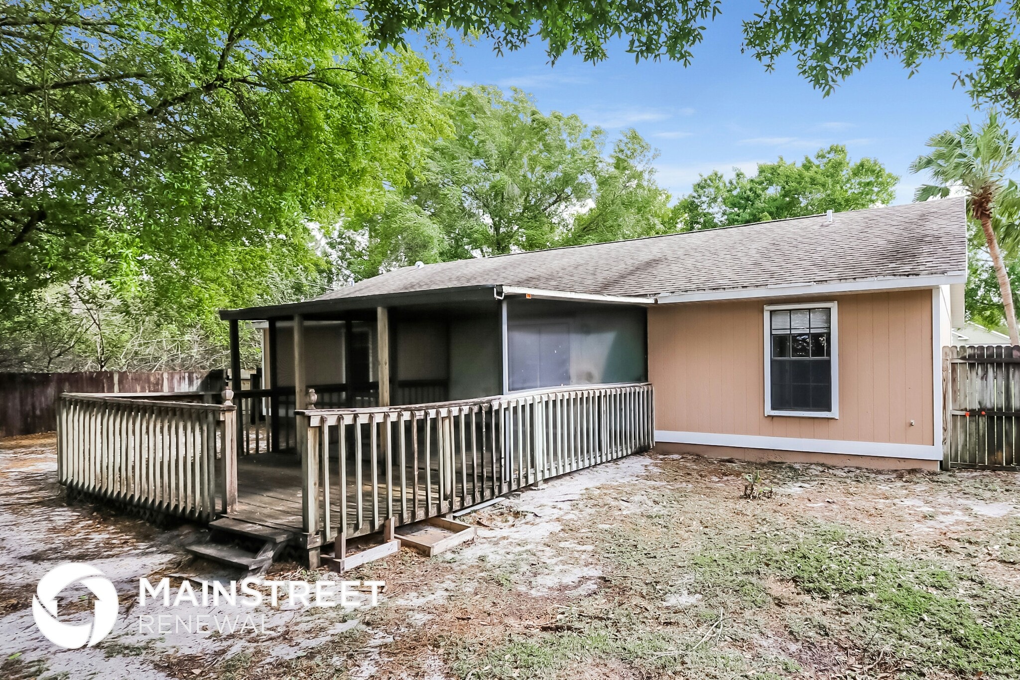 Building Photo - 1301 SW Chase Rd