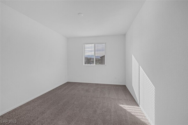 Building Photo - 9546 Wayfarer Seek Ct