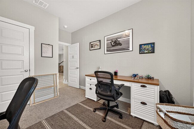 Building Photo - 7211 Colwyn Bay Trl