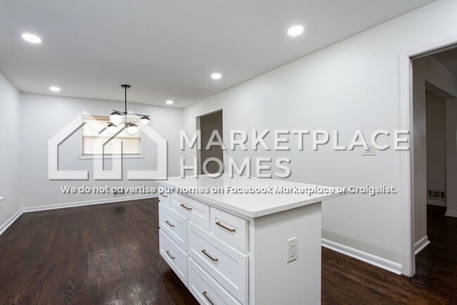 Building Photo - 2795 Pendant Pl