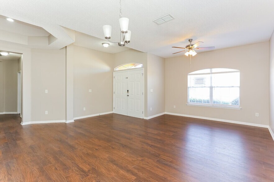 Building Photo - 896 Bonaparte Landing Blvd