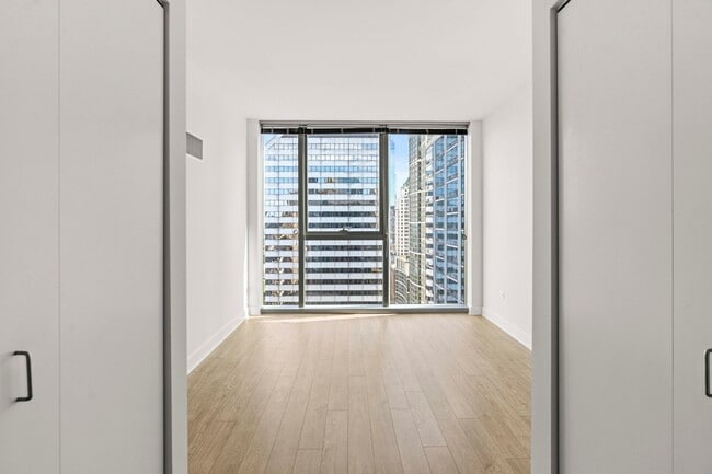 Building Photo - 237 N Garland Ct