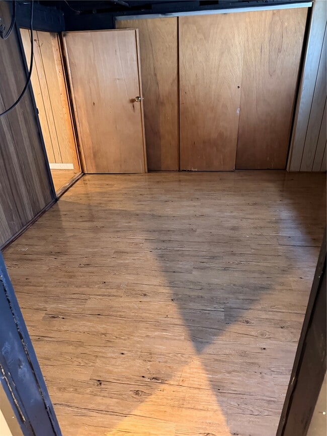 Building Photo - 3915 Schiller Pl