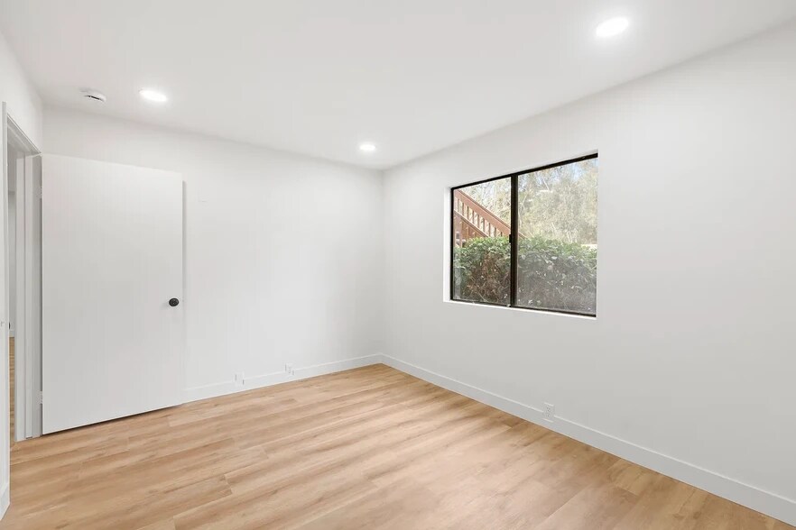 Building Photo - 6358 Rancho Mission Rd