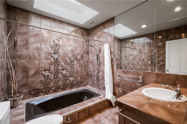 Building Photo - 10357 Bannockburn Dr