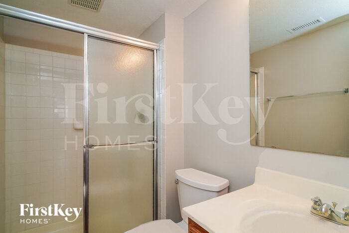 Building Photo - 12410 Deerview Dr