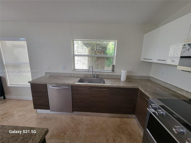 Building Photo - 13242 SW 146th St