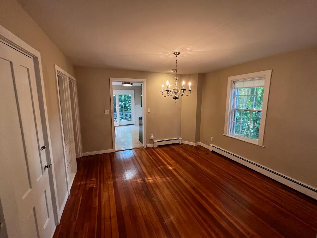 Building Photo - 1056 Beacon St