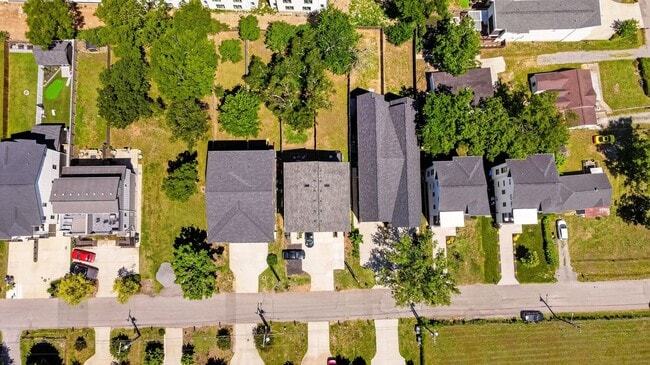 Building Photo - 1007 Alice St