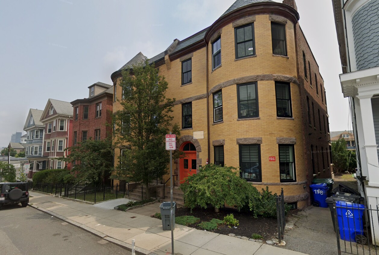 Building Photo - 178 Saint Alphonsus St