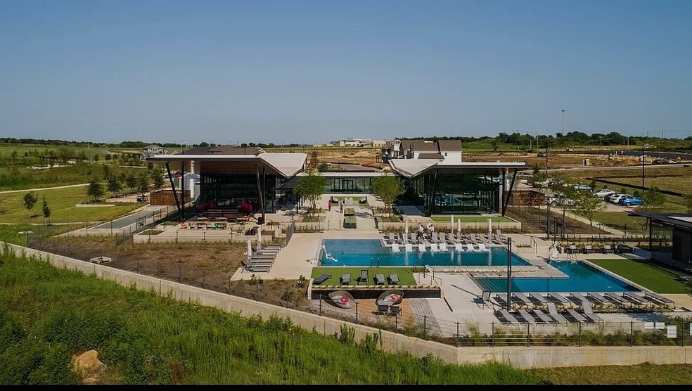 Building Photo - Room in House on Hamadryas Dr