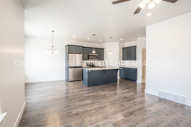 Building Photo - 4152 W 2010 N