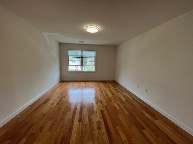 Building Photo - 45 Linwood Rd N