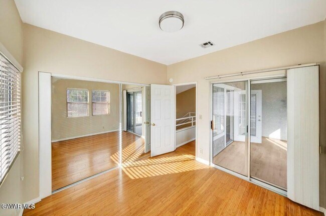 Building Photo - 2611 Redington St