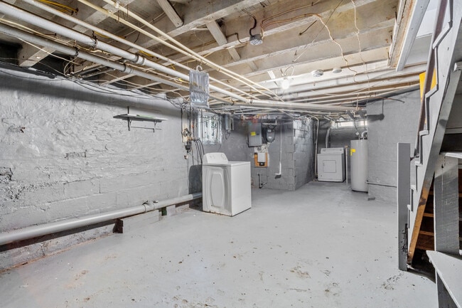 Building Photo - 11 Bellevue Terrace