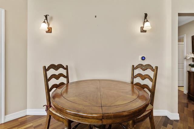 Building Photo - 500 Throckmorton St