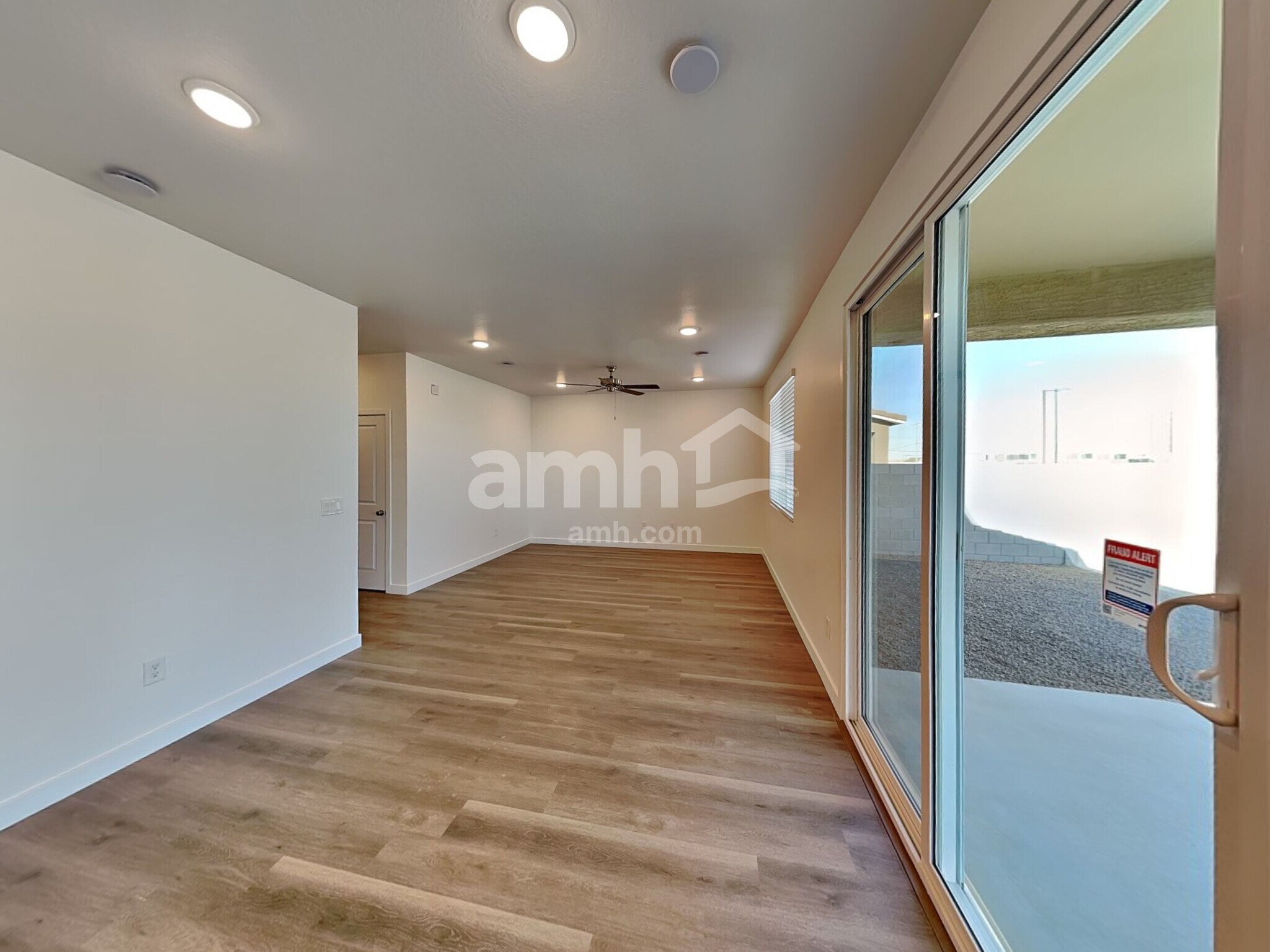 Building Photo - 4621 S 97th Dr