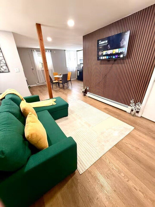 Building Photo - 6119 Jefferson St