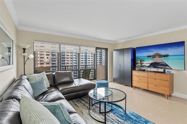 Building Photo - 5000 N Ocean Blvd