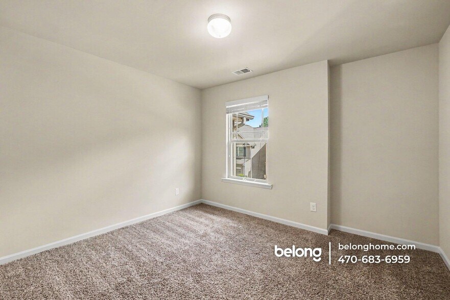 Building Photo - 3335 Blue Springs Walk