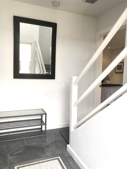 entryway - 7949 Caminito Dia