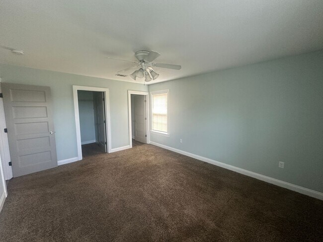 Building Photo - 2 Bedroom 1 Bath  Duplex in Hahira