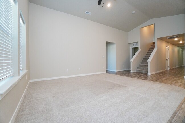 Building Photo - 3067 N Greengate Wy